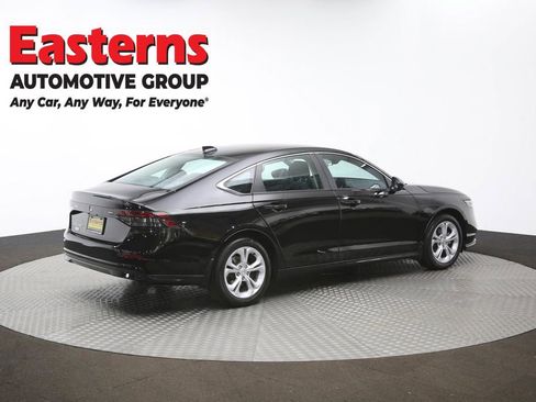 Used 2025 Honda Accord LX image 41