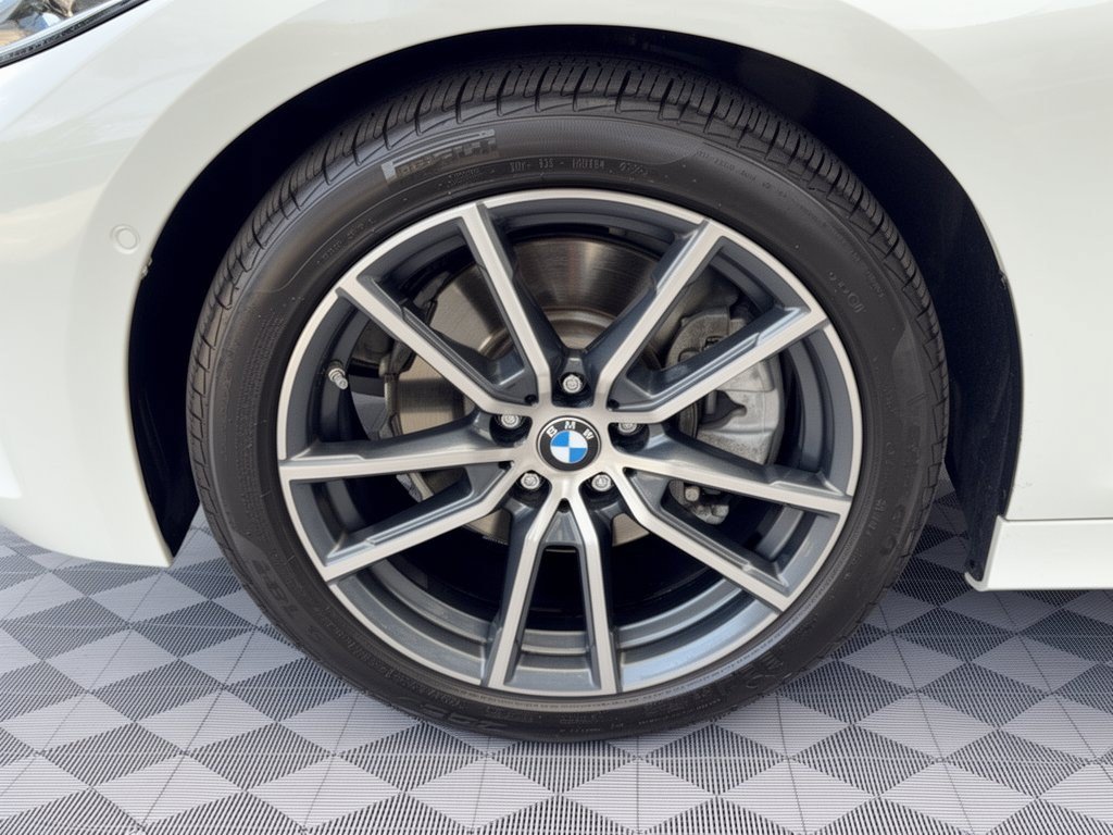Used 2019 BMW 330i Sedan w/ Convenience Package RWD image 13