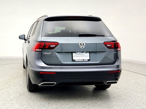 Used 2018 Volkswagen Tiguan S image 6
