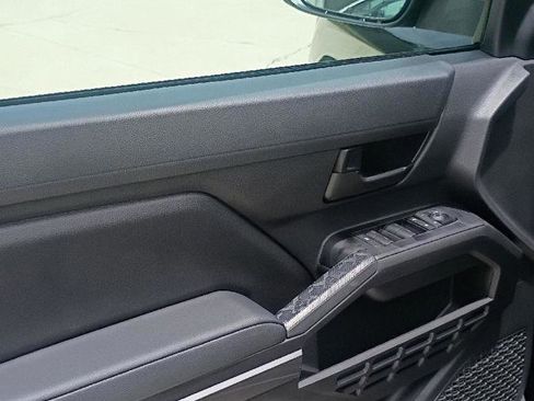 New 2026 Toyota Tacoma SR5 RWD image 9