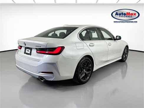 Used 2025 BMW 330i xDrive Sedan image 2