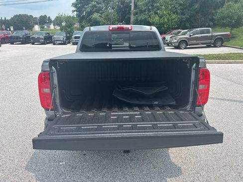 Used 2021 Chevrolet Colorado Z71 w/ Safety Package AWD/4WD image 6