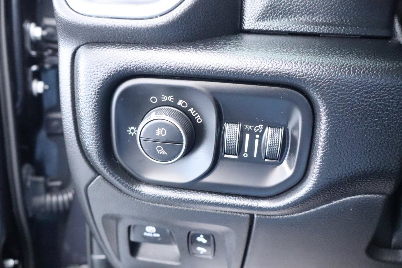Used 2019 RAM 1500 Big Horn RWD image 25