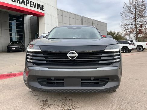 Used 2025 Nissan Kicks SV image 4