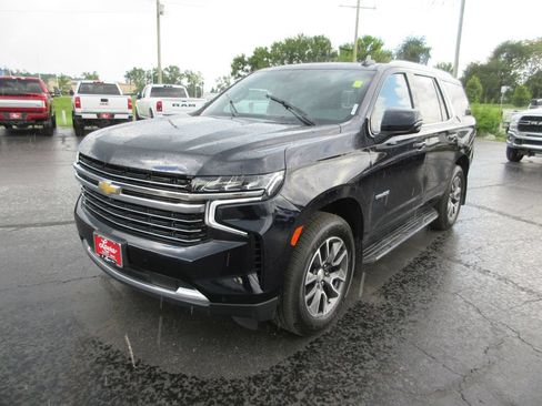 Used 2022 Chevrolet Tahoe LT w/ Luxury Package AWD/4WD image 11
