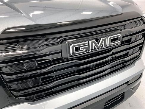 New 2026 GMC Terrain Elevation w/ Black Edition image 36