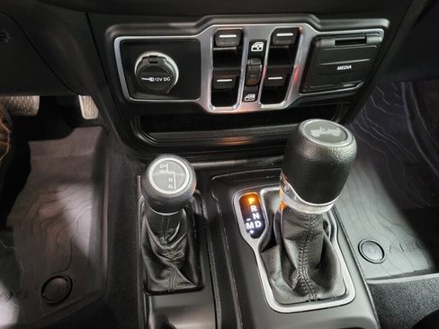 Used 2021 Jeep Wrangler Unlimited Sport AWD/4WD image 47