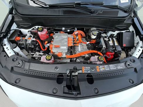 Used 2023 Chevrolet Bolt EUV Premier w/ Sun & Sound Package FWD image 28