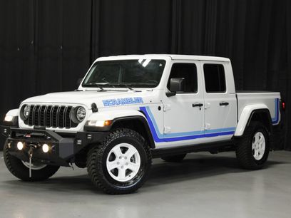 Used 2025 Jeep Gladiator Sport