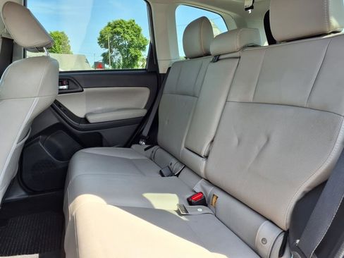 Used 2018 Subaru Forester 2.5i Limited image 8