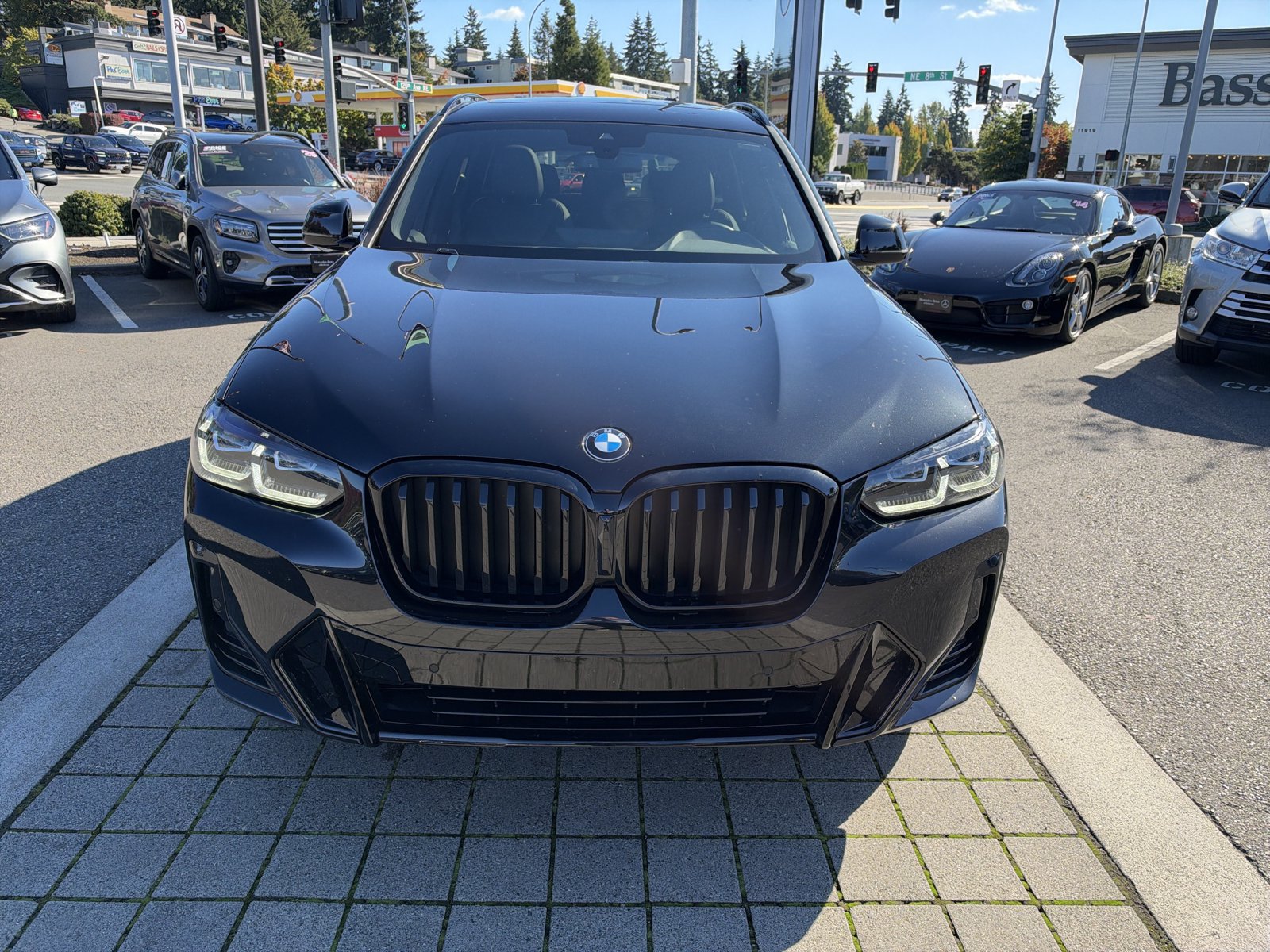 Used 2023 BMW X3 xDrive30i w/ M Sport Package AWD/4WD image 2