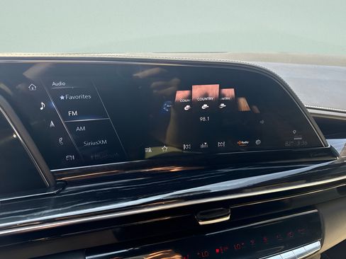 Used 2021 Cadillac Escalade Sport w/ Driver Assist Tech Package AWD/4WD image 26