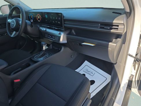 New 2026 Hyundai Kona SEL Sport AWD/4WD image 9