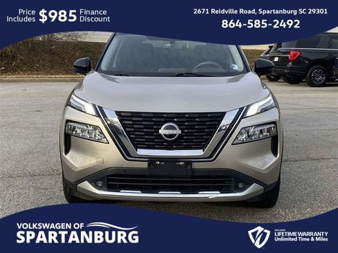 Used 2022 Nissan Rogue Platinum w/ Head-Up Display Package image 2