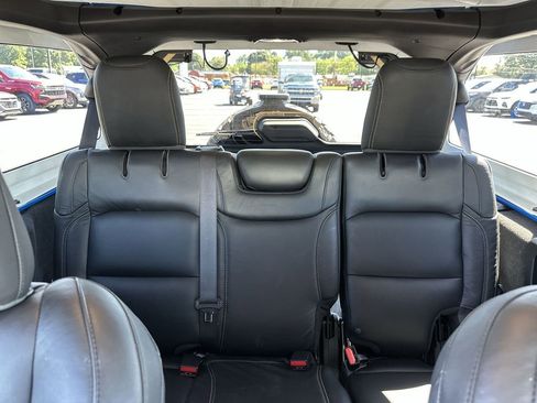 Used 2025 Jeep Wrangler Unlimited Sport AWD/4WD image 15