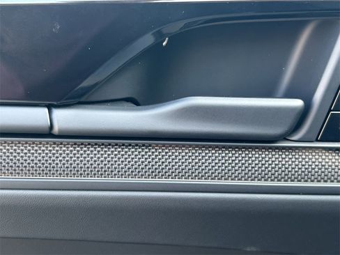 Used 2025 Porsche Cayenne GTS image 28