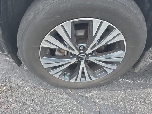 Certified 2023 Nissan Rogue SV AWD/4WD image 12