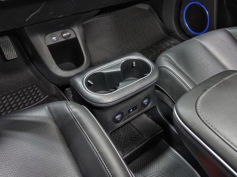 Used 2024 Hyundai Ioniq 5 Limited AWD/4WD image 19