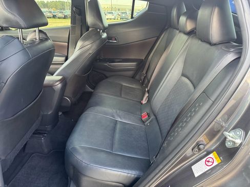Used 2019 Toyota C-HR Limited image 24