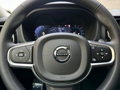 Certified 2025 Volvo XC60 B5 Core w/ Protection Package Premier image 26