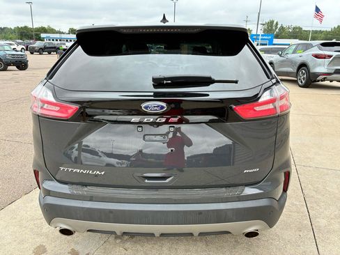 Used 2021 Ford Edge Titanium AWD/4WD image 6