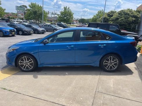 Used 2023 Kia Forte GT-Line w/ GT-Line Technology Package FWD image 7