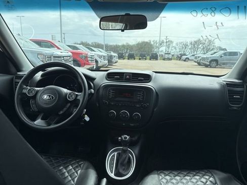 Used 2016 Kia Soul image 22