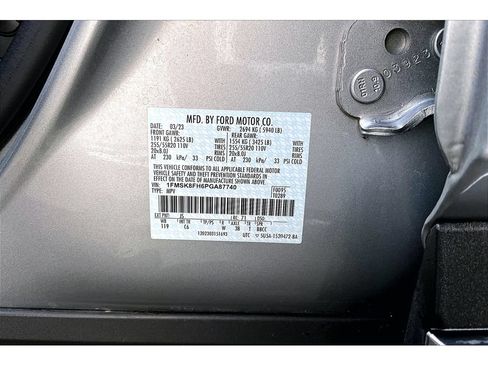 Used 2023 Ford Explorer Limited AWD/4WD image 31