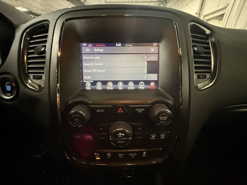 Used 2018 Dodge Durango GT image 40