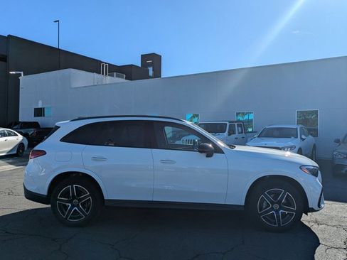 Certified 2025 Mercedes-Benz GLC 300 image 4