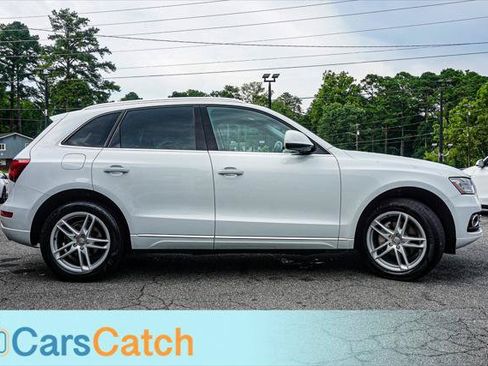 Used 2017 Audi Q5 2.0T Premium Plus w/ Technology Package AWD/4WD image 2