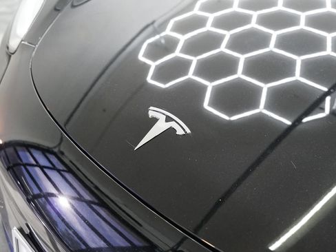 Used 2018 Tesla Model 3 Long Range AWD/4WD image 8
