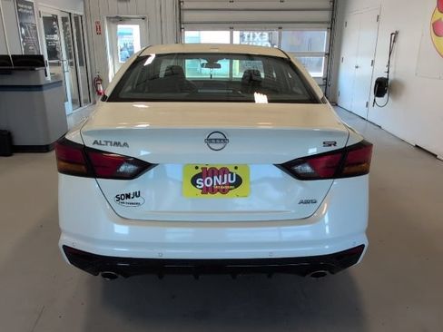 Used 2023 Nissan Altima 2.5 SR AWD/4WD image 4