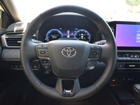 Certified 2025 Toyota Camry XLE w/ Premium Plus Package AWD/4WD image 9