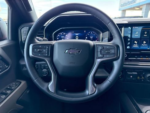 Used 2024 Chevrolet Silverado 1500 ZR2 w/ Technology Package image 18