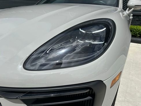 Certified 2023 Porsche Macan S image 13