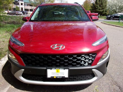 Used 2023 Hyundai Kona SEL AWD/4WD image 7