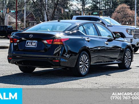 Used 2025 Nissan Altima 2.5 SV image 5