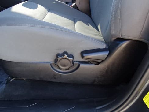 Used 2023 Toyota Tacoma SR AWD/4WD image 17