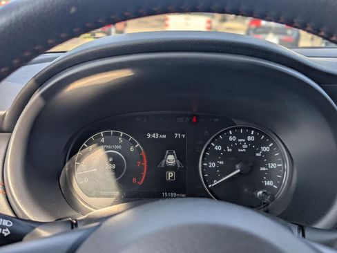 Used 2023 Nissan Kicks SR w/ Exterior Package FWD image 21