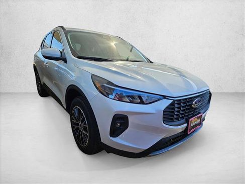 New 2026 Ford Escape SE FWD image 5