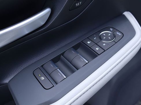 New 2026 Toyota Grand Highlander AWD Hybrid image 10