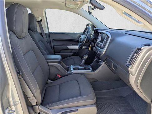 Used 2022 Chevrolet Colorado LT w/ LT Convenience Package image 19