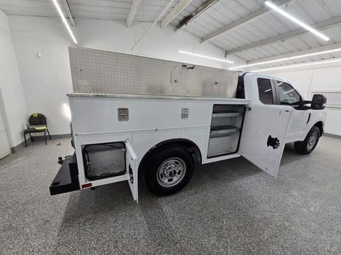 Used 2020 Ford F350 XL w/ Power Equipment Group image 8