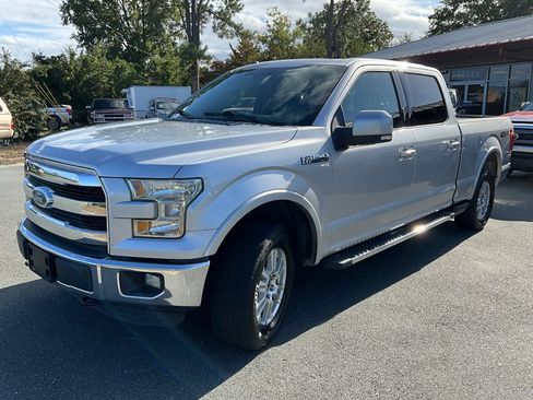 Used 2016 Ford F150 Lariat w/ Equipment Group 501A Mid image 8