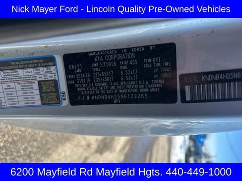 Used 2022 Kia Carnival LX image 27