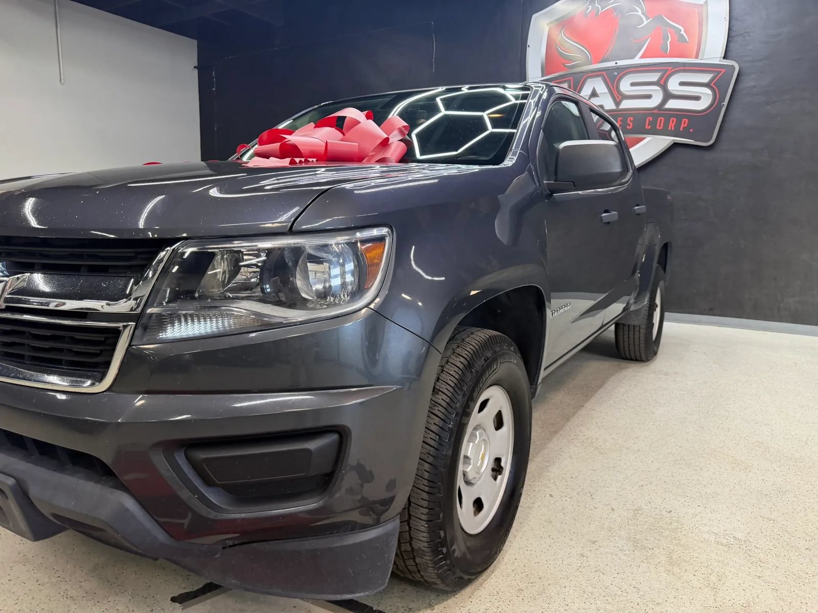 Used 2017 Chevrolet Colorado W/T w/ WT Convenience Package AWD/4WD image 3