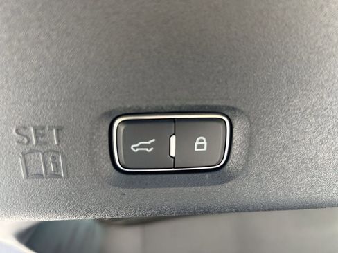 New 2026 Lincoln Navigator L Reserve AWD/4WD image 22