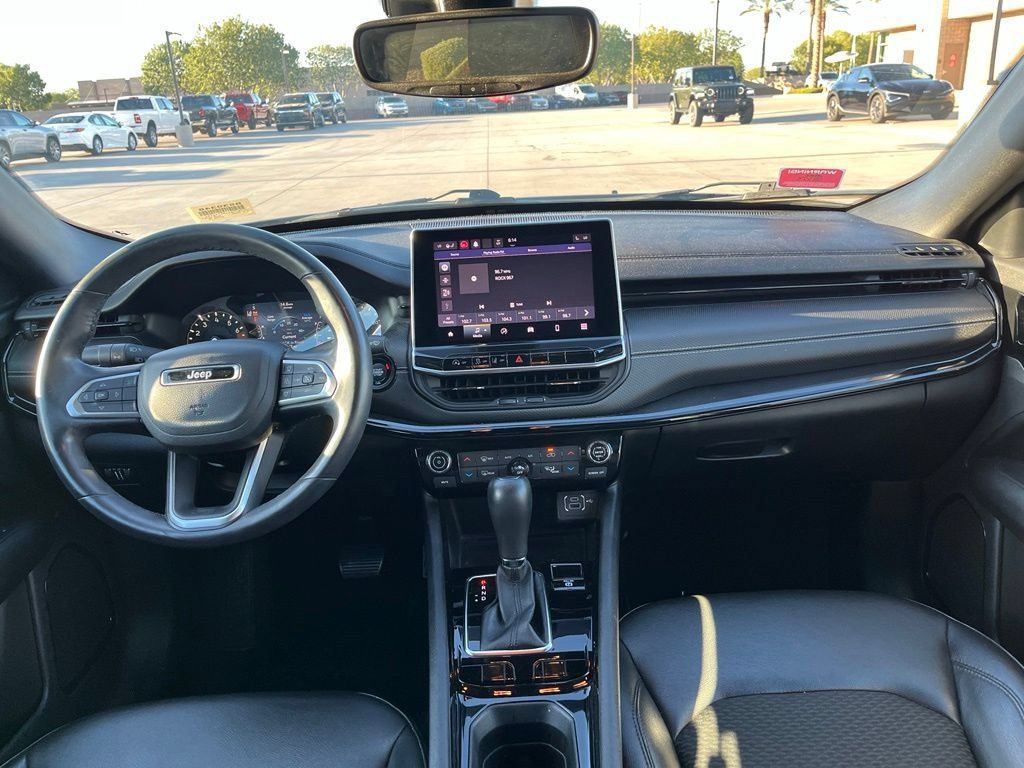 Used 2022 Jeep Compass Latitude w/ Convenience Group FWD image 13