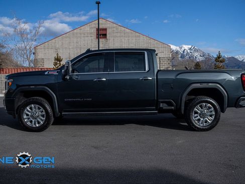 Used 2023 GMC Sierra 2500 Denali w/ Denali Ultimate Package image 4
